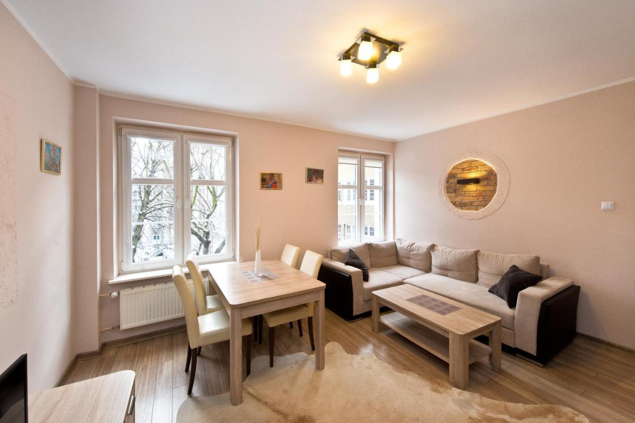 Gdanskie Apartamenty - Old Town Rooms & Apartments ภายนอก รูปภาพ